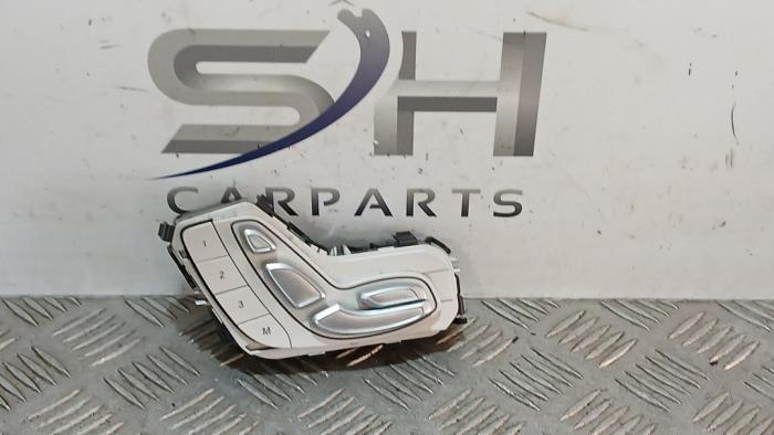 Begagnade Brytare, eldrivet säte Mercedes E Estate AMG (S213) 3.0 E-43 AMG V6 Turbo 4-Matic Pris € 22,50 Marginaltabell erbjuds av SH Carparts