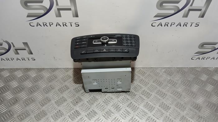 Używane System nawigacji Mercedes B (W246/W242) 1.6 B-200 BlueEFFICIENCY Turbo 16V Cena € 199,98 Procedura marży oferowane przez SH Carparts