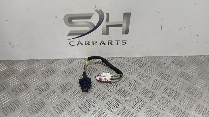 Begagnade Backkamera Mercedes A (177.0) 1.3 A-200 Turbo 16V Pris € 89,98 Marginaltabell erbjuds av SH Carparts