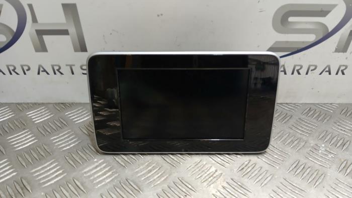 Begagnade Innerdisplay Mercedes C Estate (S205) C-220 CDI BlueTEC, C-220 d 2.2 16V Pris € 45,00 Marginaltabell erbjuds av SH Carparts