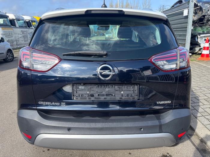 Używane Tylna klapa Opel Crossland (X) 1.2 Turbo 12V Cena € 500,00 Procedura marży oferowane przez SH Carparts