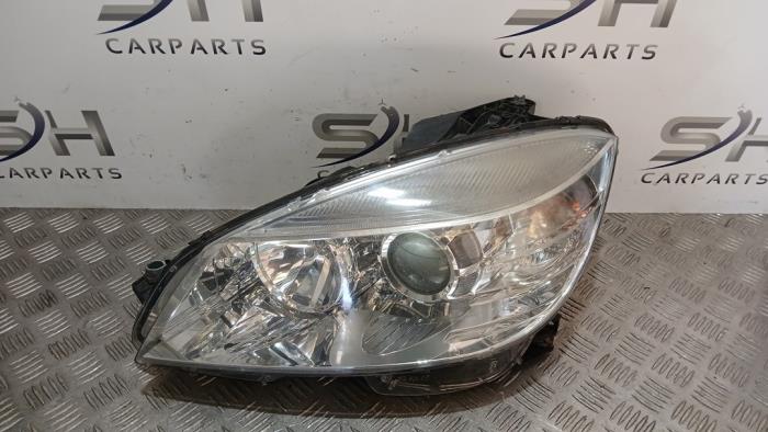 Gebrauchte Scheinwerfer links Mercedes C Estate (S204) 1.8 C-180K 16V Preis € 174,98 Margenregelung angeboten von SH Carparts