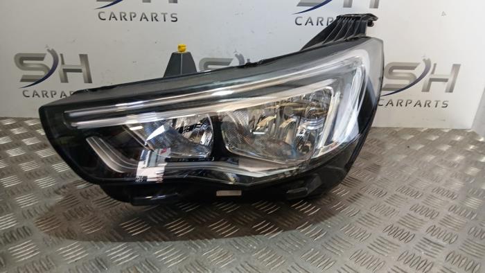 Używane Reflektor lewy Opel Grandland/Grandland X 1.2 Turbo 12V Cena € 389,98 Procedura marży oferowane przez SH Carparts