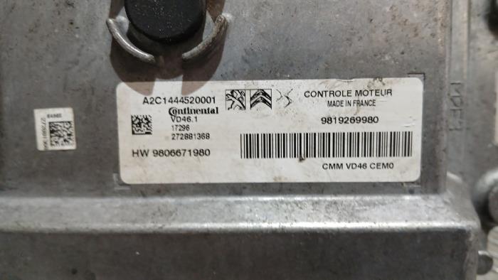 Engine management computer from a Opel Crossland (X) 1.2 Turbo 12V 2017