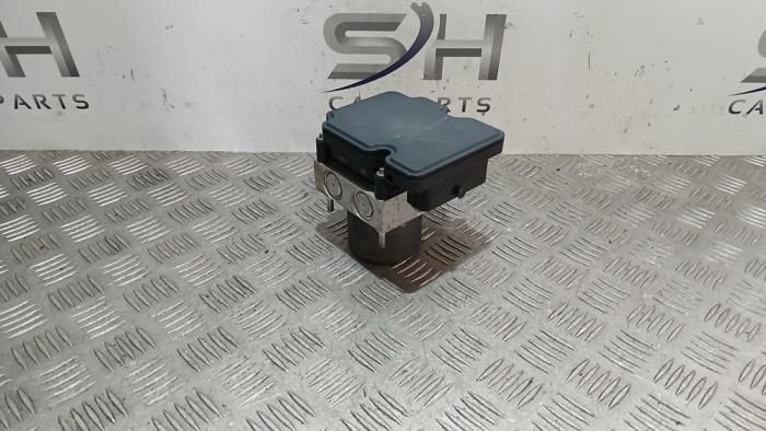 Gebrauchte ABS Pumpe Opel Crossland (X) 1.2 Turbo 12V Preis € 79,98 Margenregelung angeboten von SH Carparts
