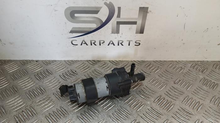 Begagnade Extra vattenpump Mercedes CLK (R209) 1.8 200 K 16V Pris € 24,98 Marginaltabell erbjuds av SH Carparts
