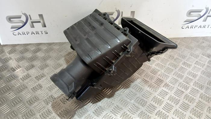 Begagnade Luftfilterhus Volkswagen Passat Variant (3G5) 2.0 TDI 16V 150 Pris € 49,98 Marginaltabell erbjuds av SH Carparts