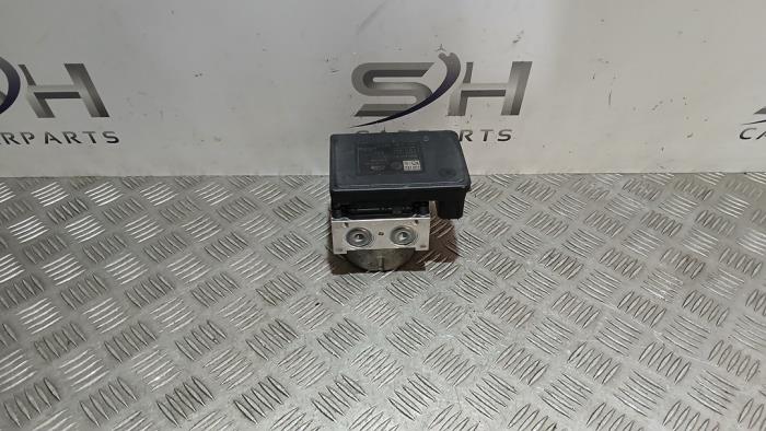Usados Bomba ABS Volkswagen Passat Variant (3G5) 2.0 TDI 16V 150 Precio € 139,98 Norma de margen ofrecido por SH Carparts