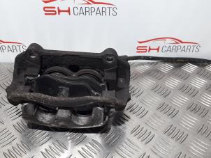 Used Front brake calliper, right Opel Vivaro 1.9 DI Price € 26,00 Margin scheme offered by SH Carparts