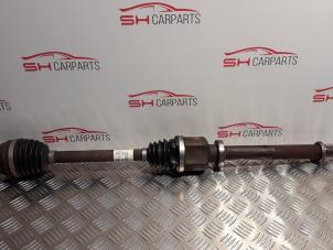 Used Front drive shaft, right Renault Clio III (BR/CR) 1.4 16V Price € 20,00 Margin scheme offered by SH Carparts