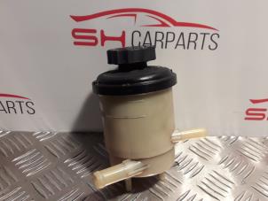 Used Power steering fluid reservoir Kia Picanto (BA) 1.0 12V Price € 14,00 Margin scheme offered by SH Carparts