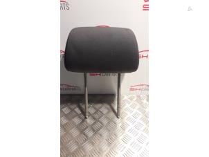 Used Headrest Volkswagen Polo IV (9N1/2/3) 1.2 55 Price € 11,00 Margin scheme offered by SH Carparts