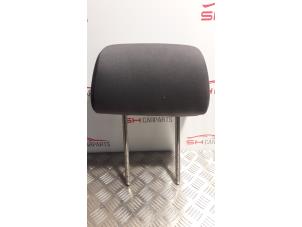 Used Headrest Volkswagen Polo IV (9N1/2/3) 1.2 55 Price € 11,00 Margin scheme offered by SH Carparts
