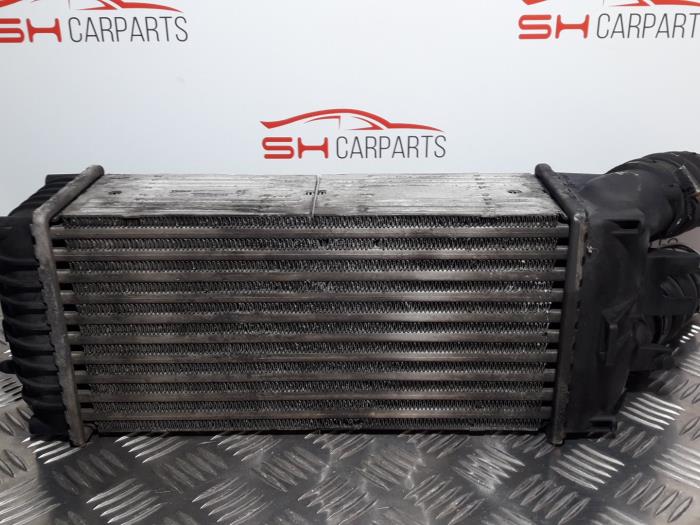 Usados Intercooler Peugeot Partner Combispace 1.6 HDI 75 Precio € 48,00 Norma de margen ofrecido por SH Carparts