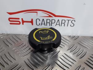 Used Oil cap Ford Mondeo III Wagon 2.0 TDCi 130 16V Price € 3,00 Margin scheme offered by SH Carparts