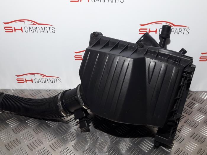 Begagnade Luftfilter Opel Combo (Corsa C) 1.3 CDTI 16V Pris € 16,00 Marginaltabell erbjuds av SH Carparts