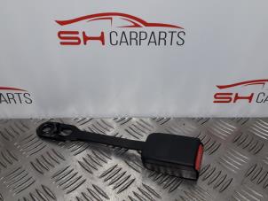 Used Front seatbelt buckle, right Peugeot 307 (3A/C/D) 1.6 16V Price € 8,00 Margin scheme offered by SH Carparts