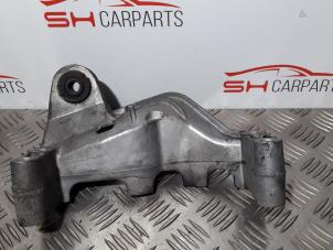 Used Gearbox mount Mini Mini Price € 14,00 Margin scheme offered by SH Carparts