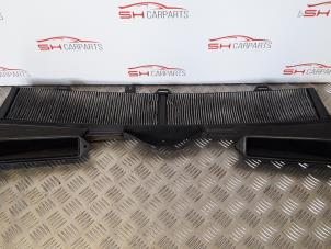 Used Cabin air filter BMW 1 serie (E87/87N) 118d 16V Price on request offered by SH Carparts