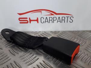 Usagé Insertion ceinture de sécurité arrière gauche Suzuki Alto (GF) 1.0 12V Prix € 14,00 Règlement à la marge proposé par SH Carparts