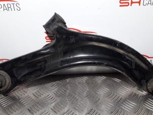 Used Front wishbone, right Renault Clio III (BR/CR) 1.4 16V Price € 16,00 Margin scheme offered by SH Carparts