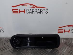 Used Electric window switch Renault Clio III (BR/CR) 1.4 16V Price € 14,00 Margin scheme offered by SH Carparts