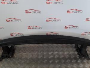 Used Front bumper frame Volkswagen Polo IV (9N1/2/3) 1.2 55 Price € 16,00 Margin scheme offered by SH Carparts