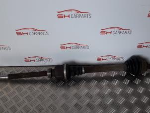 Used Front drive shaft, right Peugeot 308 (4A/C) 1.6 VTI 16V Price € 16,00 Margin scheme offered by SH Carparts