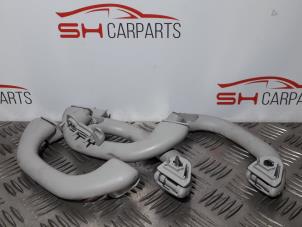 Used Handle Volkswagen Polo IV (9N1/2/3) 1.2 55 Price on request offered by SH Carparts