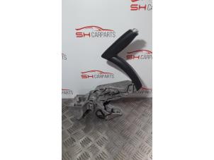Used Parking brake mechanism Audi A3 (8P1) 1.9 TDI Price € 28,00 Margin scheme offered by SH Carparts