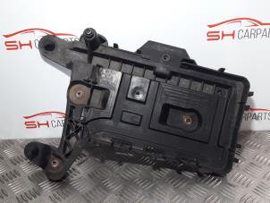 Used Battery box Seat Altea (5P1) 2.0 TDI 16V Price € 11,00 Margin scheme offered by SH Carparts