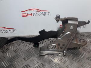 Used Clutch pedal Peugeot 107 1.0 12V Price € 28,00 Margin scheme offered by SH Carparts