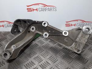 Usagé Bras de suspension avant droit Seat Ibiza III (6L1) 1.2 12V Prix € 11,00 Règlement à la marge proposé par SH Carparts