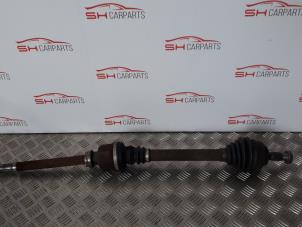 Used Front drive shaft, right Peugeot 308 (4A/C) 1.4 VTI 16V Price € 16,00 Margin scheme offered by SH Carparts