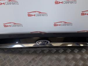 Używane Oswietlenie tablicy rejestracyjnej Ford Fiesta 6 (JA8) 1.25 16V Cena € 48,00 Procedura marży oferowane przez SH Carparts