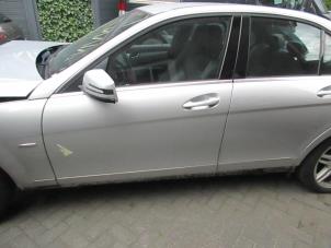 Gebrauchte Tür 4-türig links vorne Mercedes C (W204) 1.6 C-180 16V BlueEfficiency Preis € 275,00 Margenregelung angeboten von van Sabben Parts