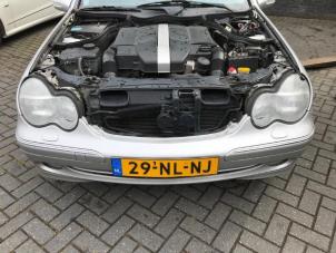Used Headlight, left Mercedes C Combi (S203) 2.6 C-240 18V Price € 150,00 Margin scheme offered by van Sabben Parts