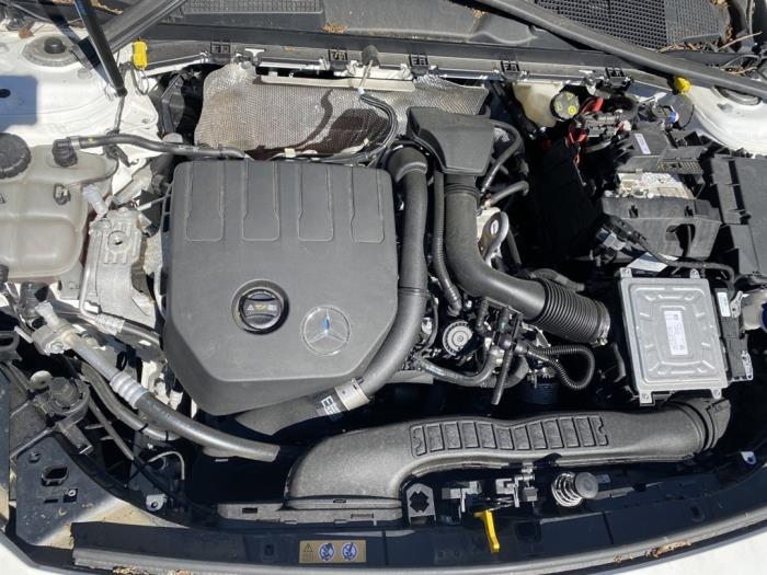 Skrzynia biegów z Mercedes-Benz A (177.0) 1.3 A-200 Turbo 16V 2018