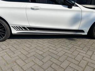 Używane Belka boczna prawa Mercedes C (C205) C-180 1.6 16V Cena € 175,00 Procedura marży oferowane przez van Sabben Parts
