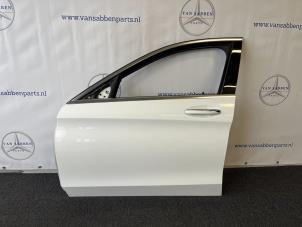 Używane Drzwi lewe przednie wersja 4-drzwiowa Mercedes GLC (X253) 2.0 300 16V 4-Matic Cena € 750,00 Procedura marży oferowane przez van Sabben Parts