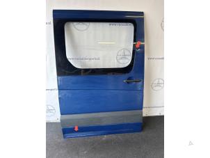 Begagnade Skjutdörr, höger Mercedes Sprinter 3t (906.71) 214 CDI 16V Pris € 302,50 Inklusive moms erbjuds av van Sabben Parts