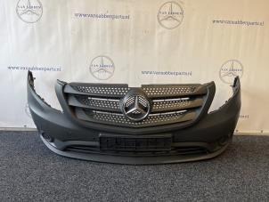 Usados Parachoques Mercedes Vito (447.6) 1.6 111 CDI 16V 4x4 Precio € 302,50 IVA incluido ofrecido por van Sabben Parts