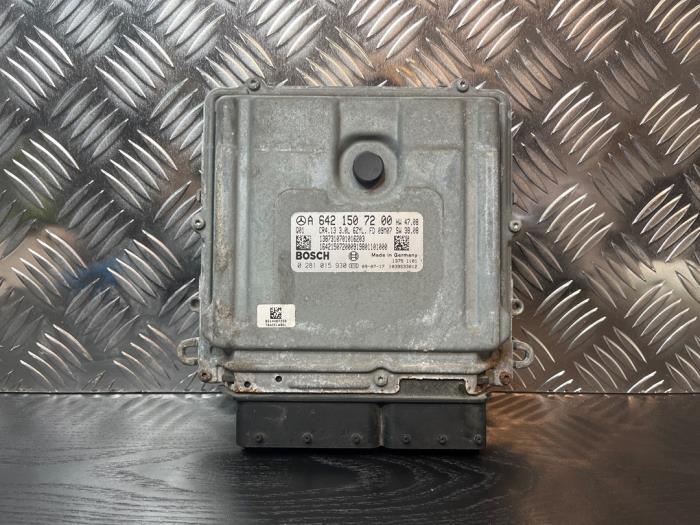 Used Engine management computer Mercedes ML II (164/4JG) 3.0 ML-320 CDI V6 24V Price € 250,00 Margin scheme offered by van Sabben Parts