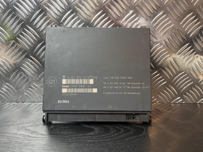 Używane Modul (rózne) Mercedes S (W221) 3.5 S-350 24V 4-Matic Cena € 100,00 Procedura marży oferowane przez van Sabben Parts