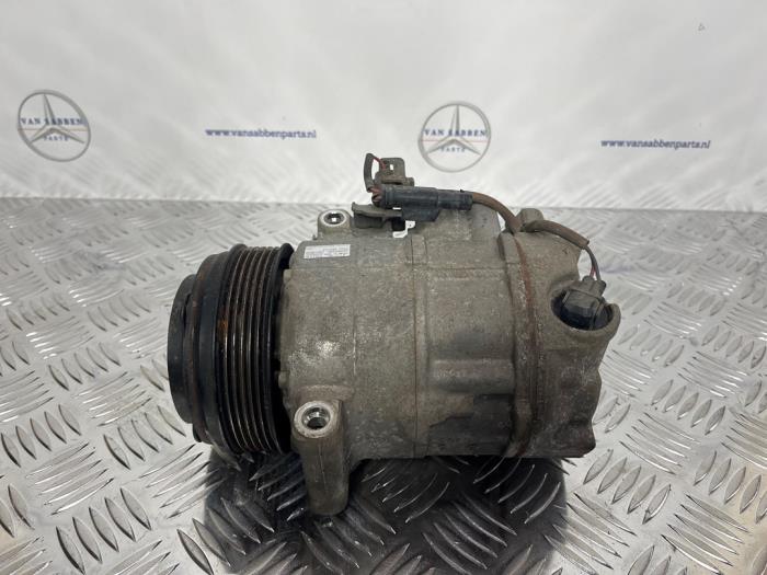 Begagnade Luftkonditioneringspump Mercedes E (W212) E-220 CDI 16V BlueEff.,BlueTEC 4-Matic Pris € 150,00 Marginaltabell erbjuds av van Sabben Parts