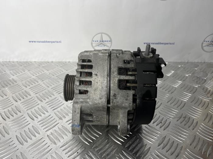 Begagnade Dynamo Mercedes B (W247) 2.0 B-200d Pris € 100,00 Marginaltabell erbjuds av van Sabben Parts
