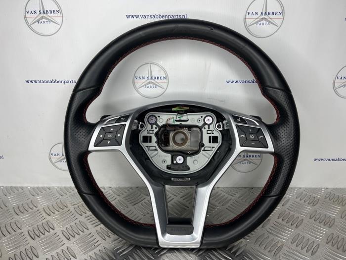 Używane Kierownica Mercedes GLA (156.9) 1.6 180 16V Cena € 175,00 Procedura marży oferowane przez van Sabben Parts