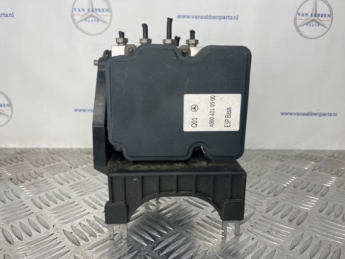 ABS-pump Mercedes A (W176), 2012 / 2018 1.5 A-180 CDI, A-180d 16V, Halvkombi (Hatchback), Diesel, 1.461cc, 80kW (109pk), FWD, OM607951; K9K, 2012-06 / 2018-05, 176.012; 176.212 (Begagnad)