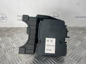 ABS-pump från en Mercedes-Benz A (W176) 1.5 A-180 CDI, A-180d 16V 2018
