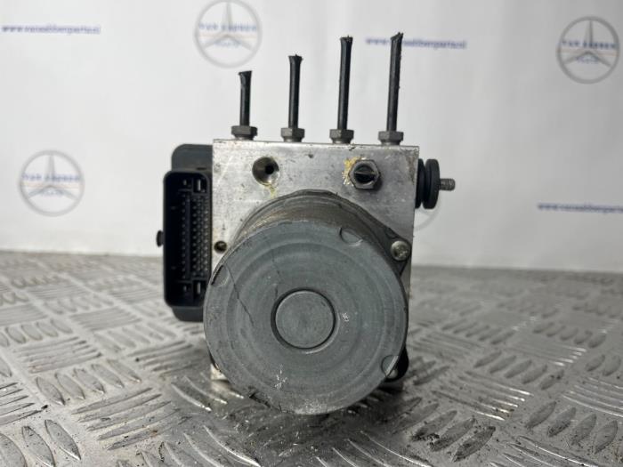 Begagnade ABS-pump Mercedes Sprinter 3,5t (906.63) 316 CDI 16V 4x4 Pris € 211,75 Inklusive moms erbjuds av van Sabben Parts